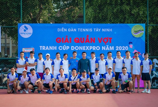 Giải Tennis diễn đàn Tây Ninh tranh cúp Donexpro: Sôi động, đam 